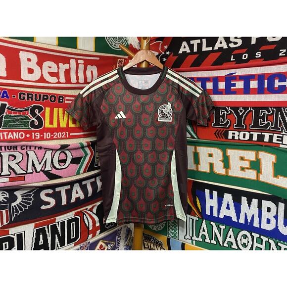 Mexico Soccer | Women’s Small Jersey - Picture 6 of 7